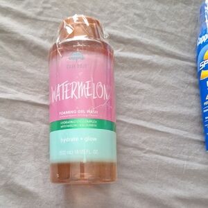 Tree Hut Watermelon Foaming Gel Wash - NWT - 3 for $20